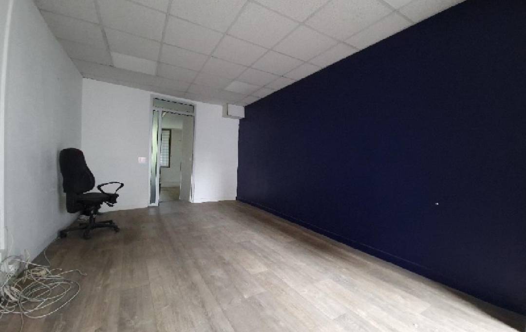 Nogent sur Oise Immobilier : Building | NOGENT-SUR-OISE (60180) | 152 m2 | 165 000 € 