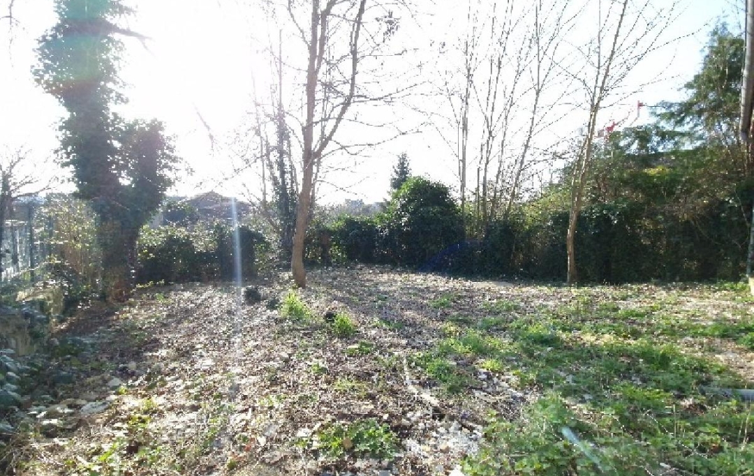 Nogent sur Oise Immobilier : Building | MONTATAIRE (60160) | 199 m2 | 530 000 € 