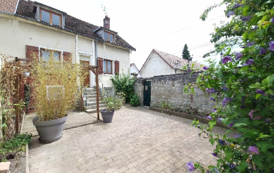 Nogent sur Oise Immobilier : Maison / Villa | NOGENT-SUR-OISE (60180) | 70 m2 | 165 000 € 