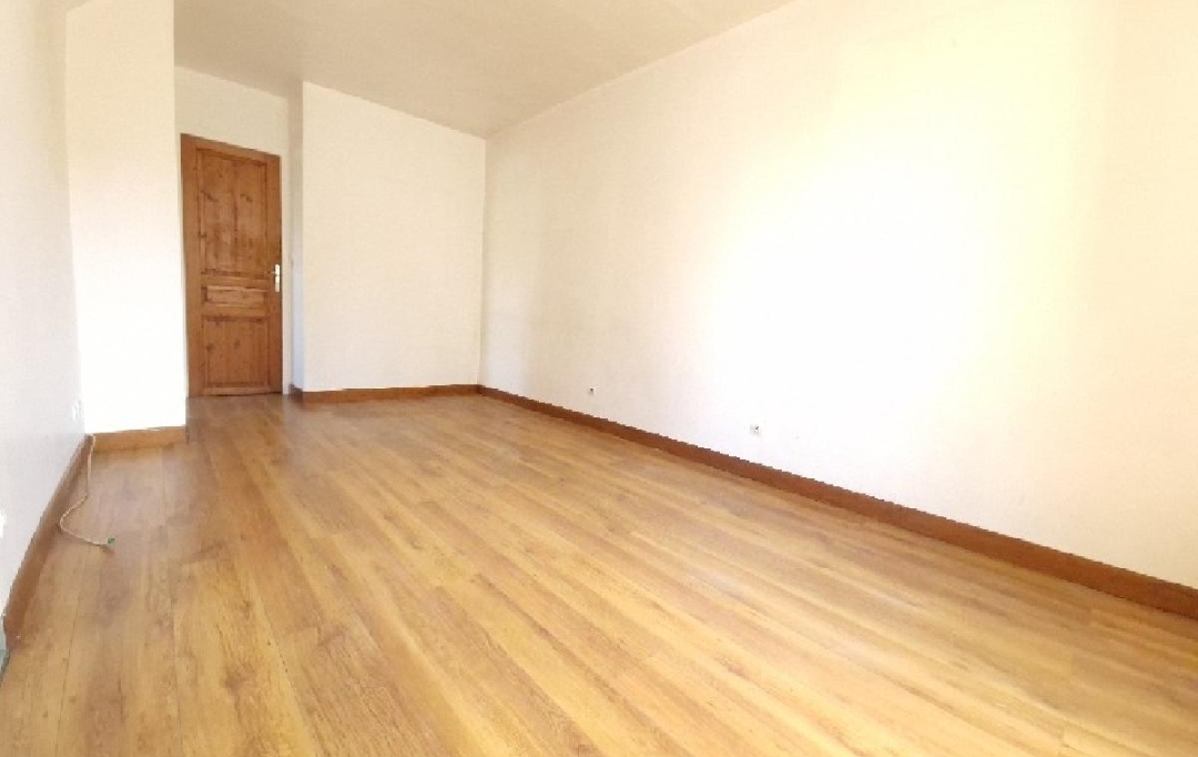 Nogent sur Oise Immobilier : Maison / Villa | NOGENT-SUR-OISE (60180) | 70 m2 | 165 000 € 