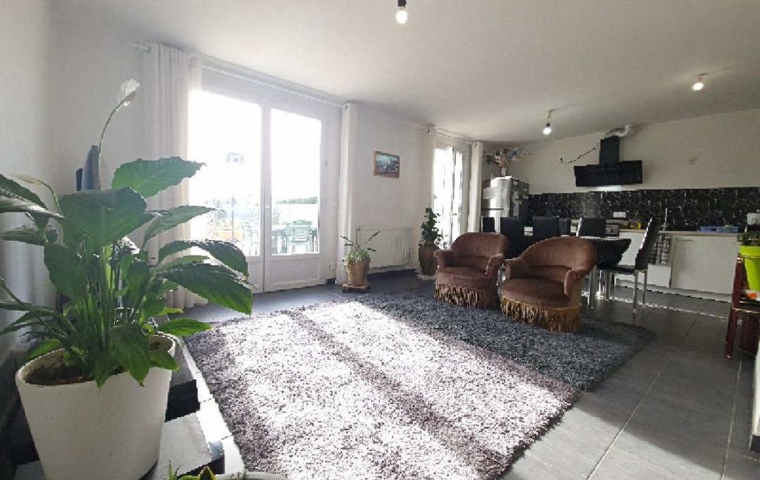 Nogent sur Oise Immobilier : Maison / Villa | MOGNEVILLE (60140) | 102 m2 | 270 000 € 
