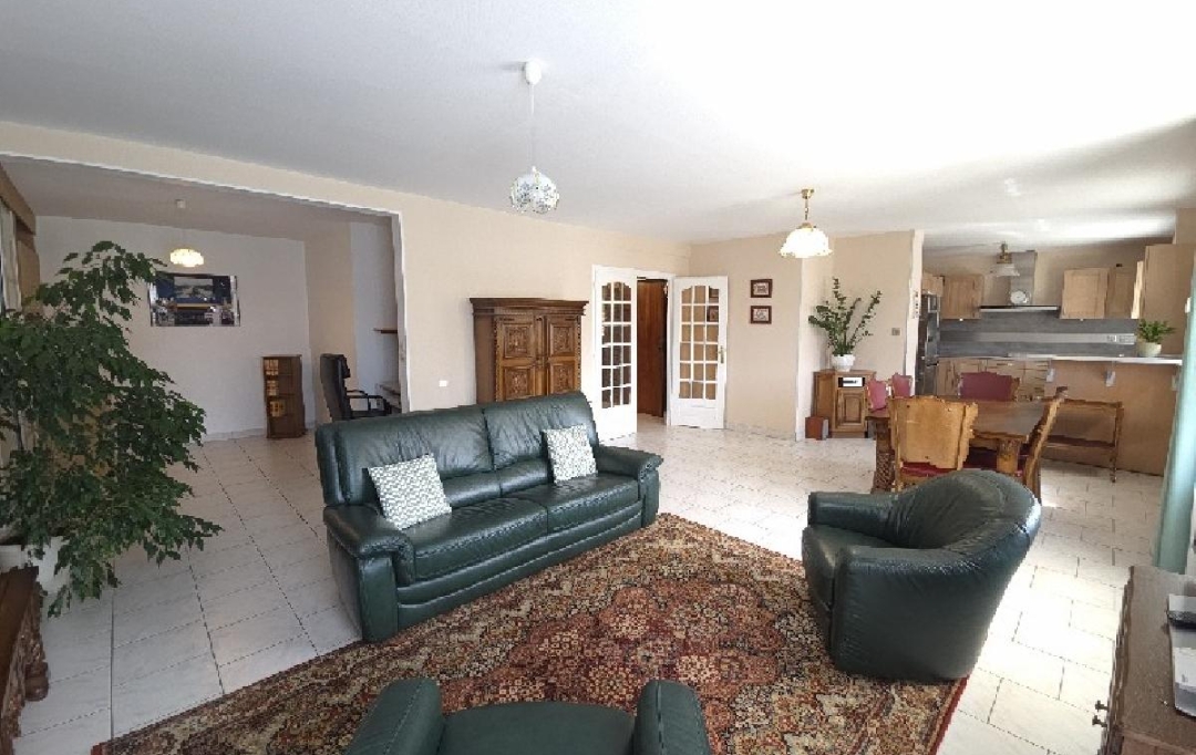 Nogent sur Oise Immobilier : Apartment | CREIL (60100) | 194 m2 | 239 500 € 